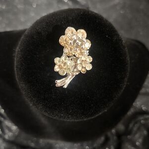Silver Floral Brooch